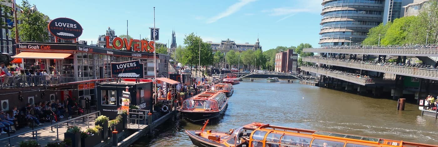 Amsterdam canal tour Lovers