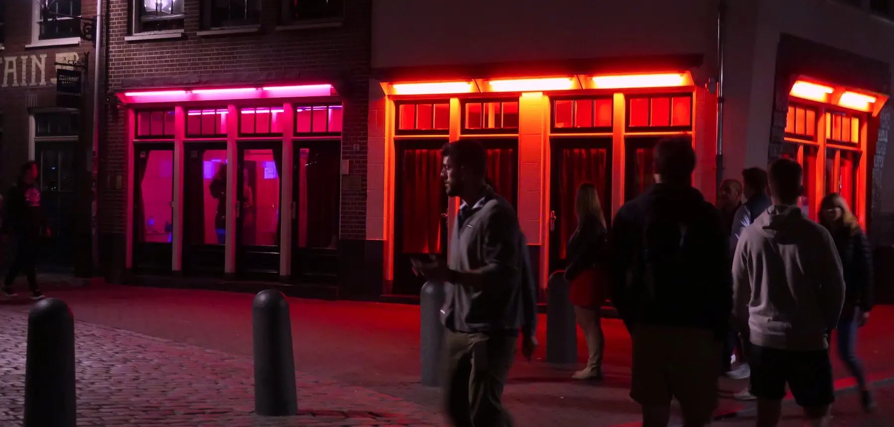 What are the rules of Red Light District?