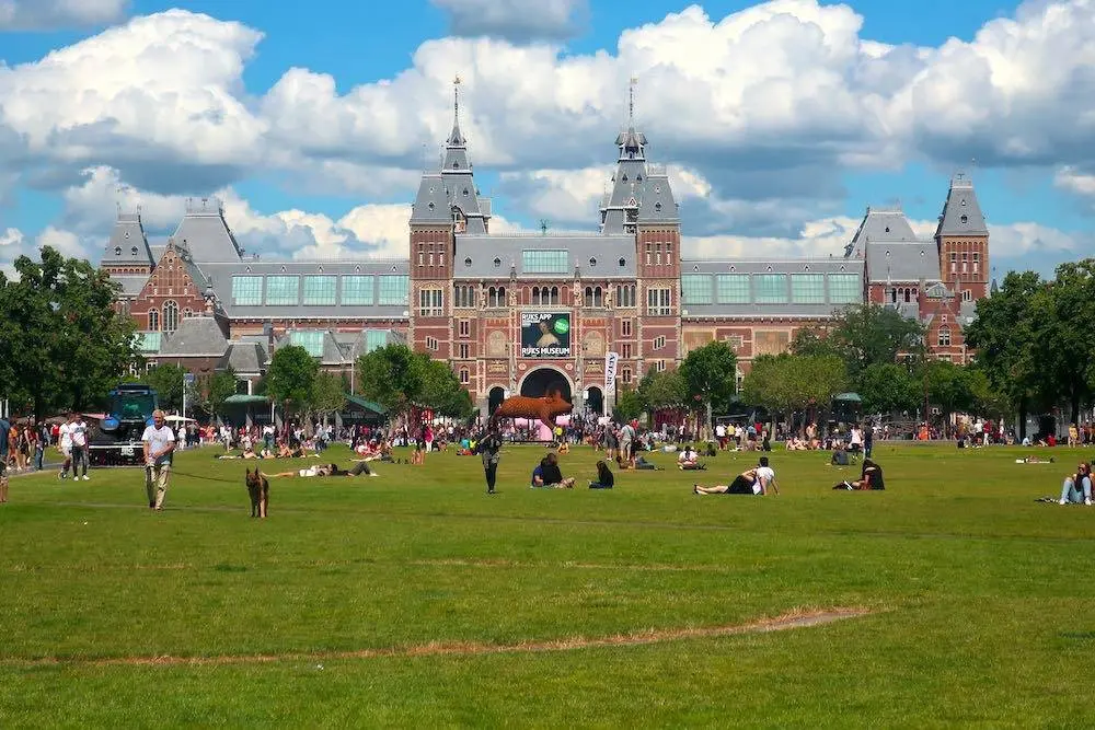 free must see in Amsterdam Museum Square