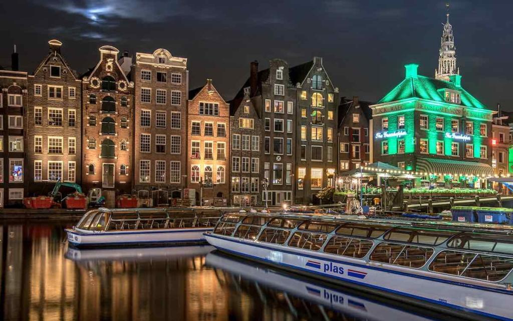 Amsterdam by night