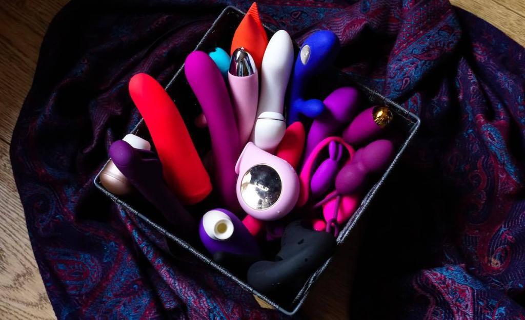 dildos & vibrators