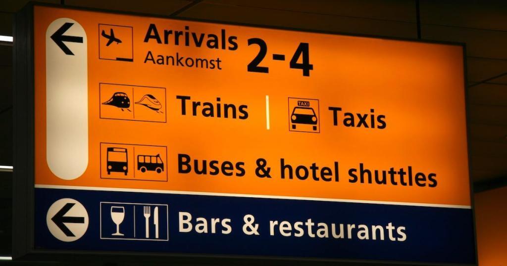 Schiphol nach Amsterdam Hauptbahnhof